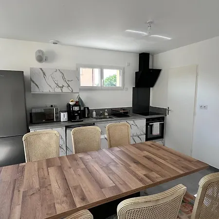 House 30 With 5 Bedrooms Lechaffardcom Apartament *